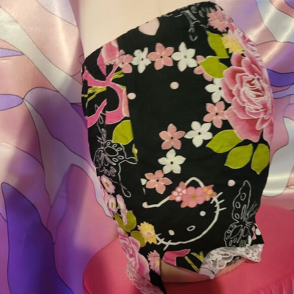 Hello Kitty Top Shorts Outfit Size Small Black Lace Rose Halloween Gyaru Cosplay - Picture 10 of 15